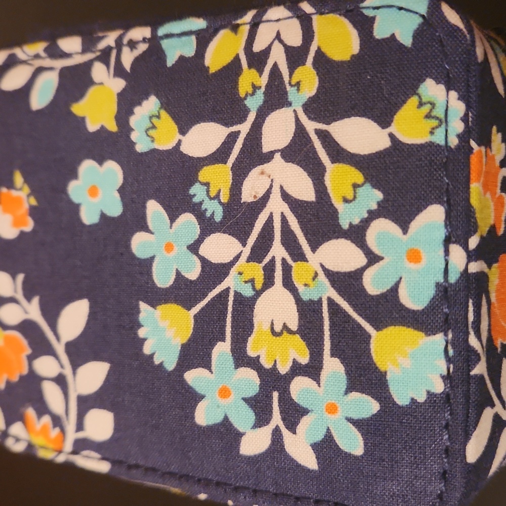 Vera Bradley Navy Floral Medication/pill Case - Picture 3 of 7